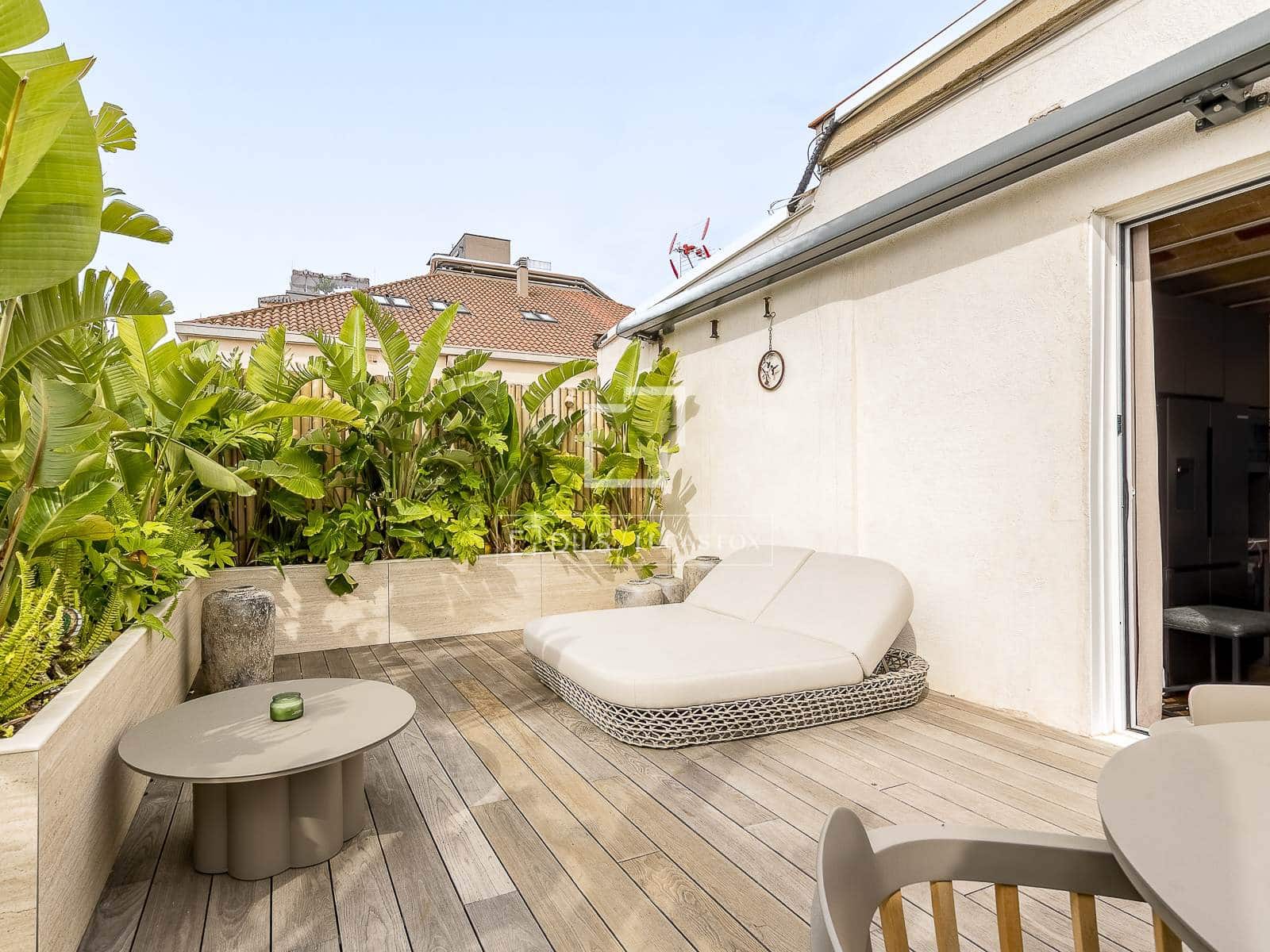 1 soveværelse Penthouse til salg i Barcelona by - € 795.000 (Ref: 9877603)