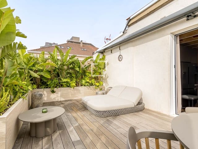 1 soveværelse Penthouse til salg i Barcelona by - € 795.000 (Ref: 9877603)