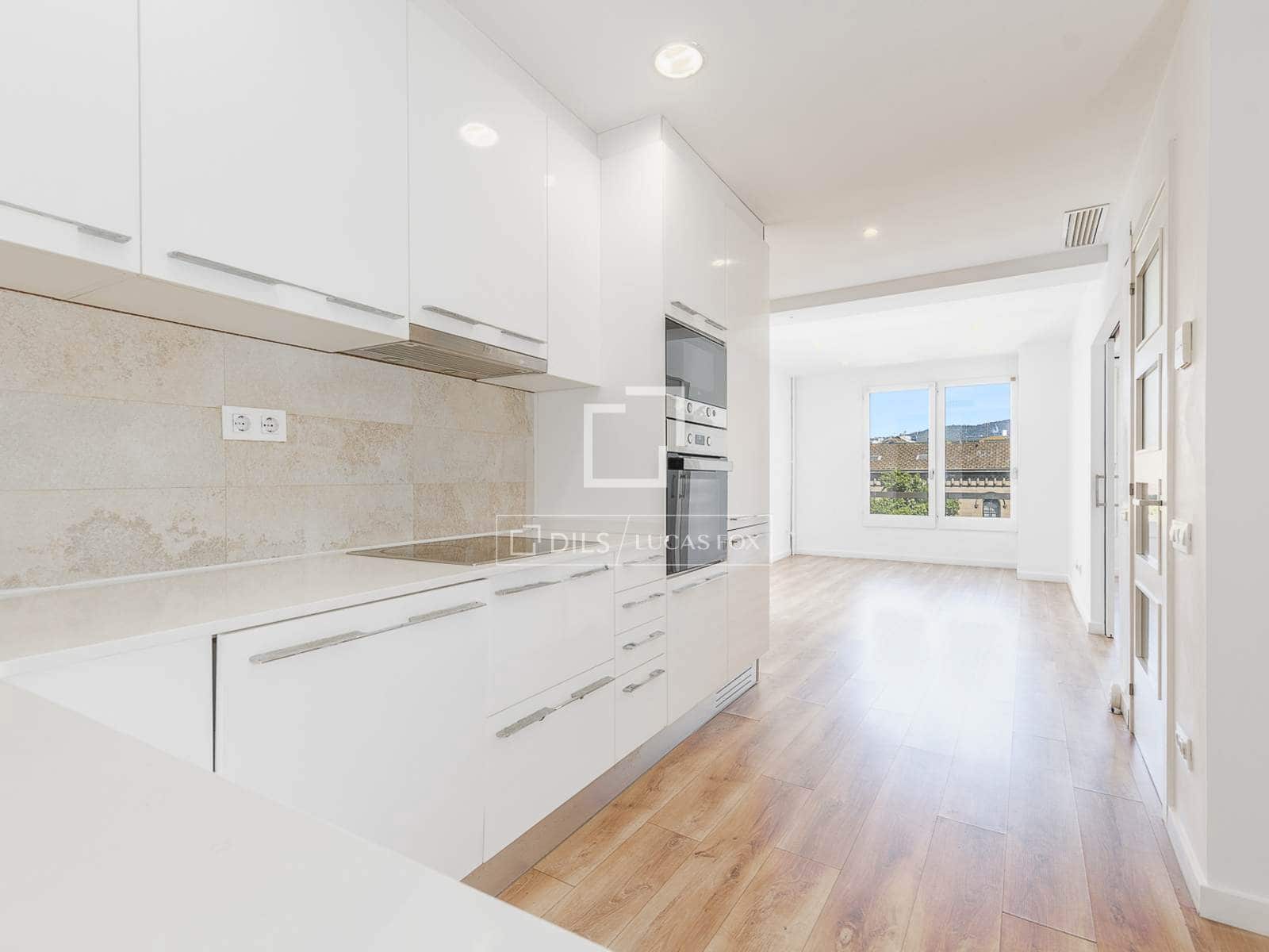 3 soveværelse Lejlighed til salg i Barcelona by - € 890.000 (Ref: 9879486)