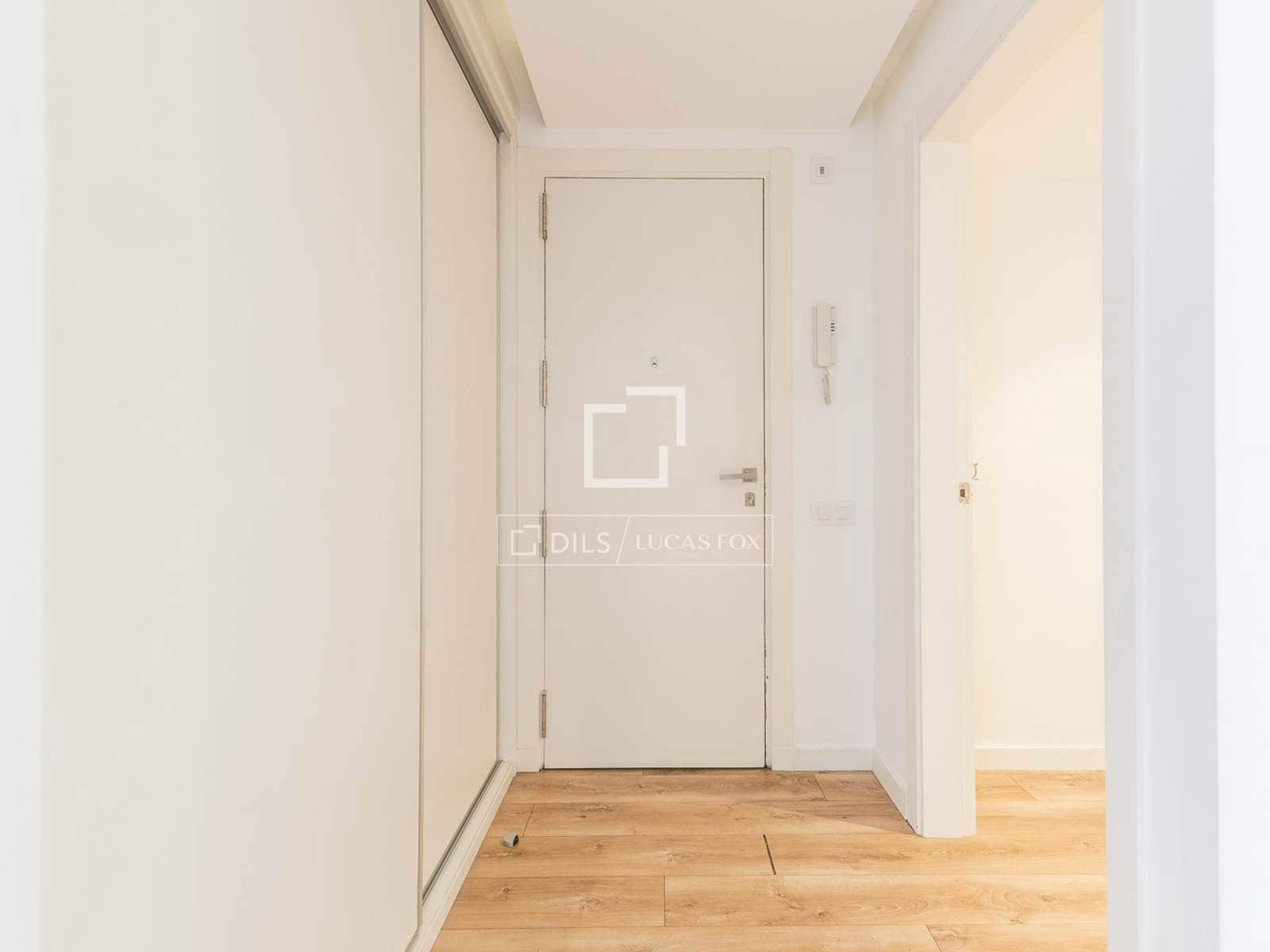 3 soveværelse Lejlighed til salg i Barcelona by - € 890.000 (Ref: 9879486)