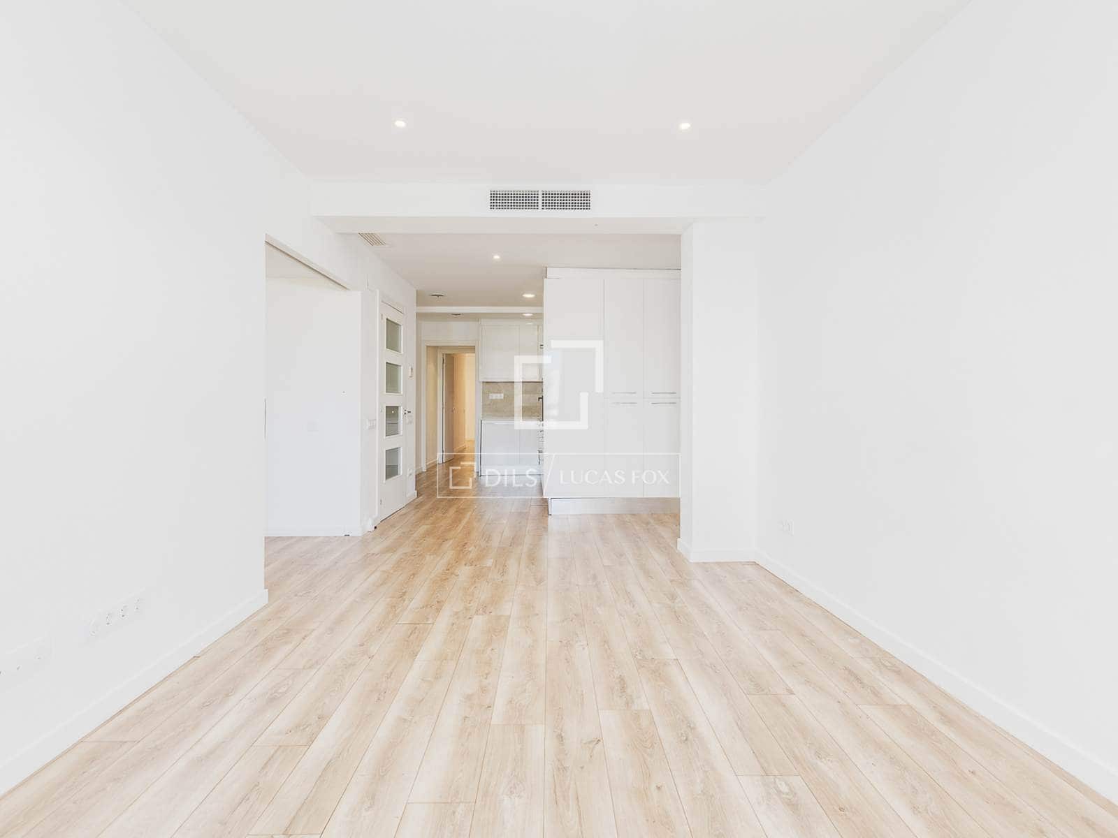 3 soveværelse Lejlighed til salg i Barcelona by - € 890.000 (Ref: 9879486)