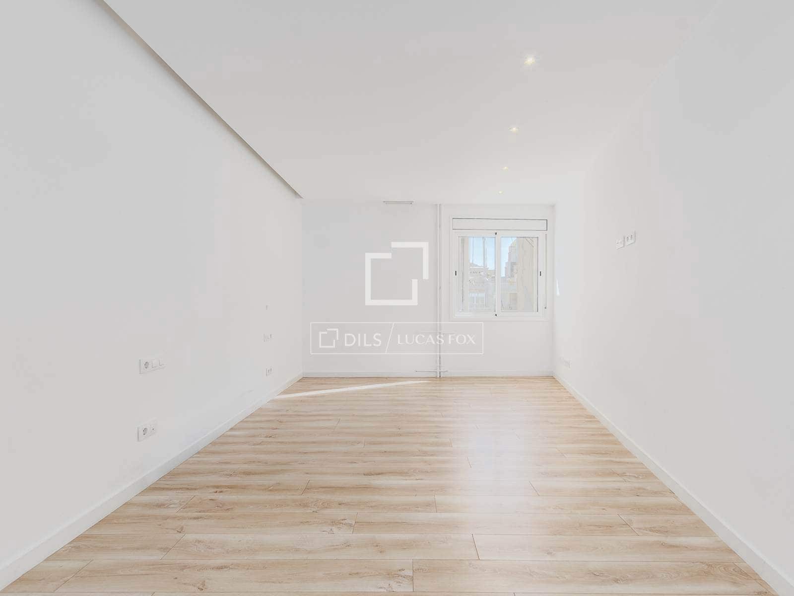 3 soveværelse Lejlighed til salg i Barcelona by - € 890.000 (Ref: 9879486)