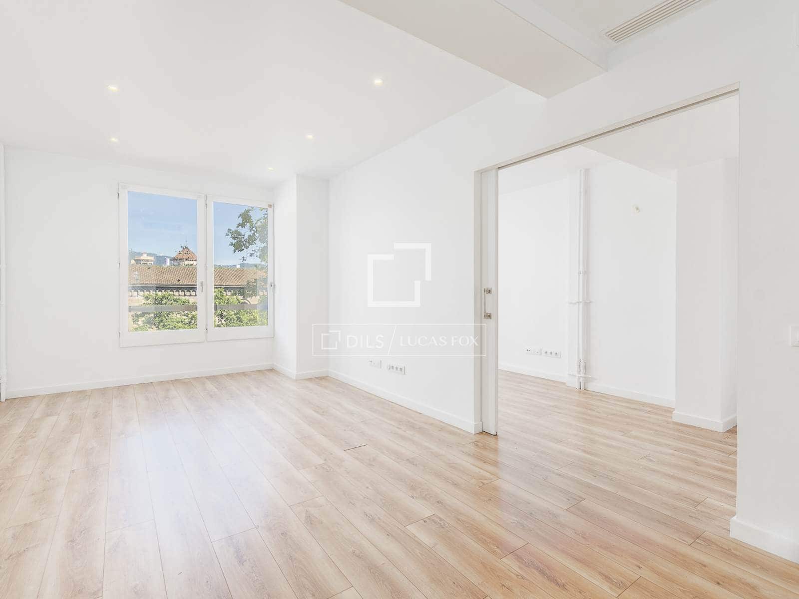 3 soveværelse Lejlighed til salg i Barcelona by - € 890.000 (Ref: 9879486)