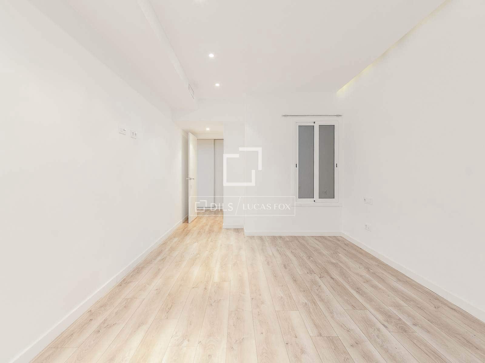 3 soveværelse Lejlighed til salg i Barcelona by - € 890.000 (Ref: 9879486)