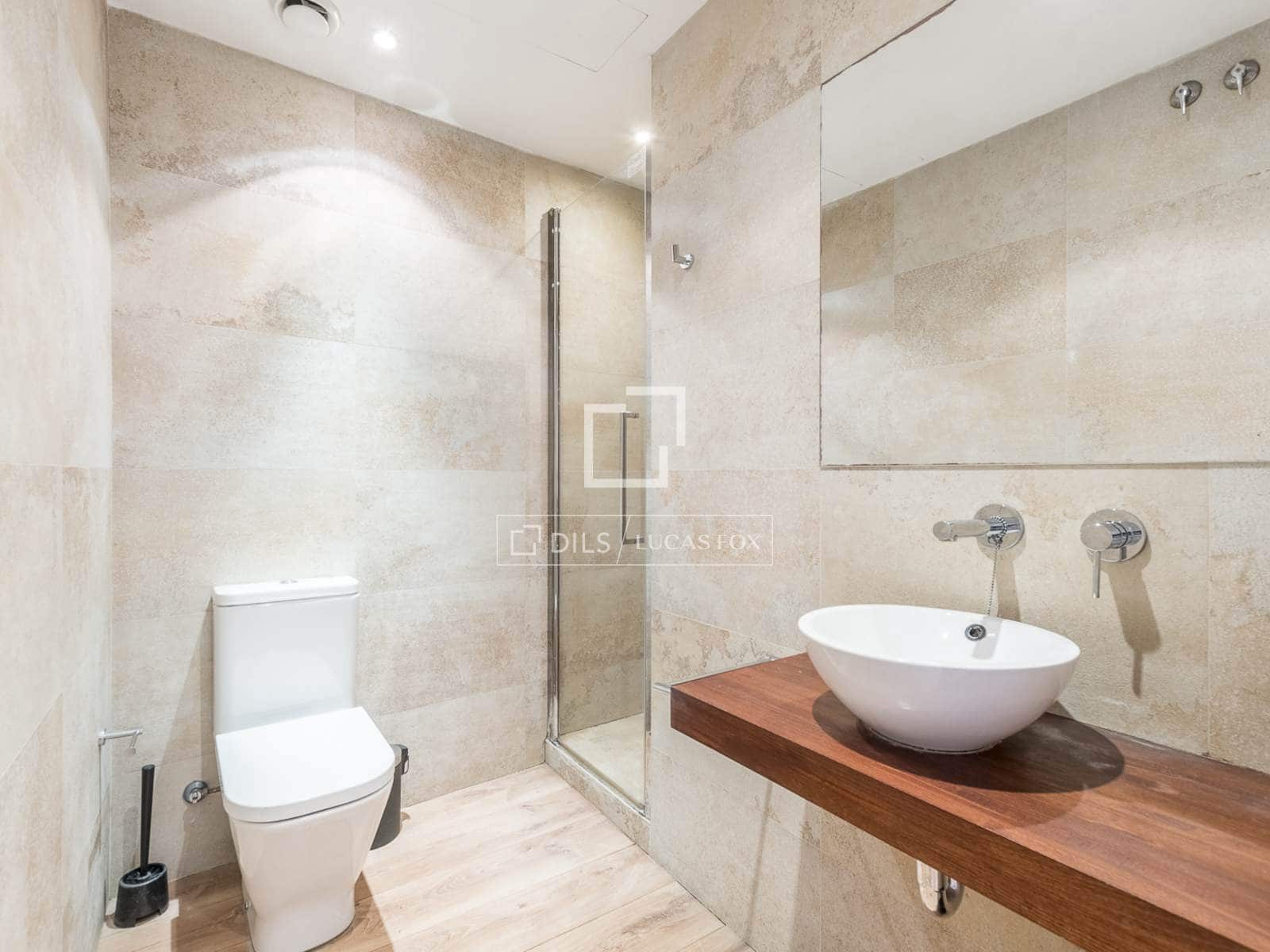 3 soveværelse Lejlighed til salg i Barcelona by - € 890.000 (Ref: 9879486)