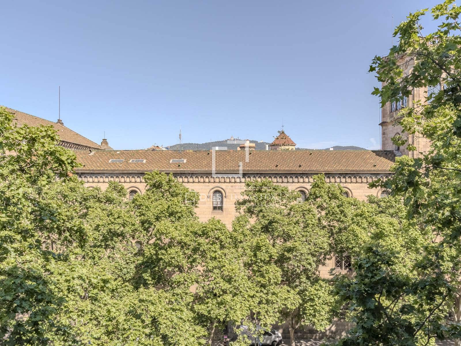 3 soveværelse Lejlighed til salg i Barcelona by - € 890.000 (Ref: 9879486)