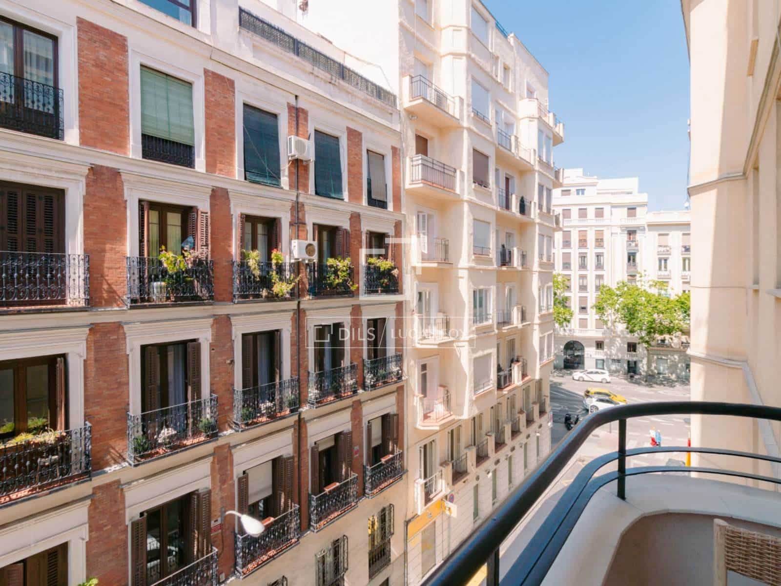 2 bedroom Apartment for rent in Madrid city - € 5,500 (Ref: 9879488)