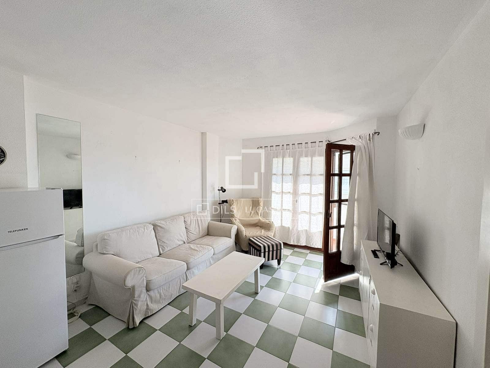 1 bedroom Apartment for rent in Ibiza / Eivissa town - € 2,500 (Ref: 9879677)