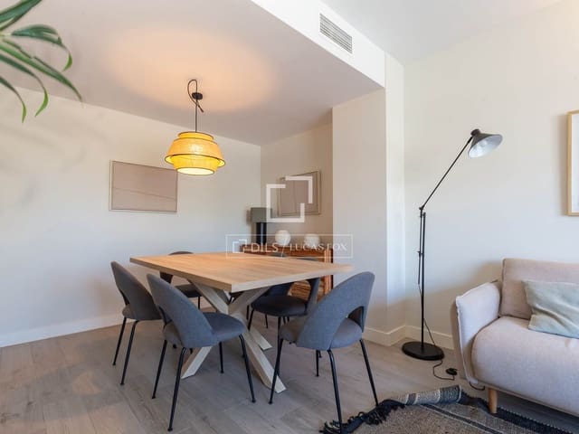 Apartamento de 3 habitaciones en Sant Joan Despí en alquiler - 1.900 € (Ref: 9879678)