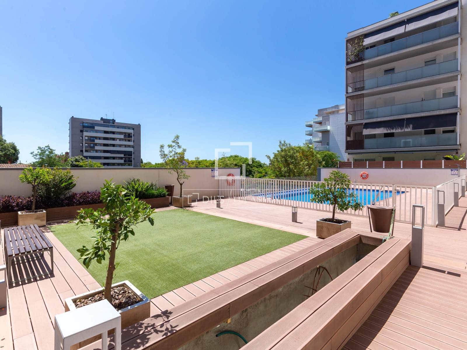 Apartamento de 3 habitaciones en Sant Joan Despí en alquiler con piscina garaje - 1.900 € (Ref: 9879678)
