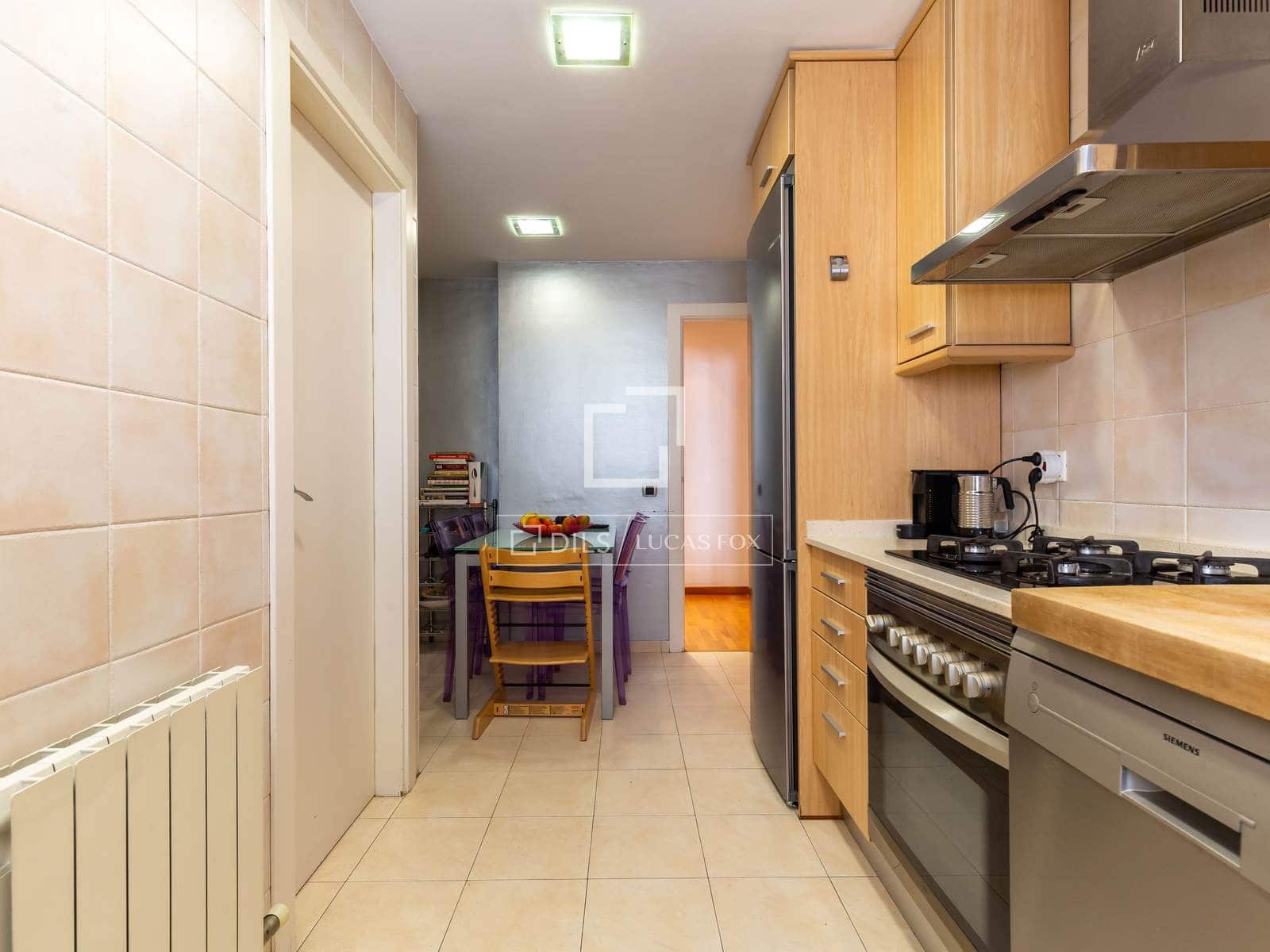 3 sypialnia Apartament na sprzedaż w Sant Just Desvern z garażem - 590 000 € (Ref: 9879679)