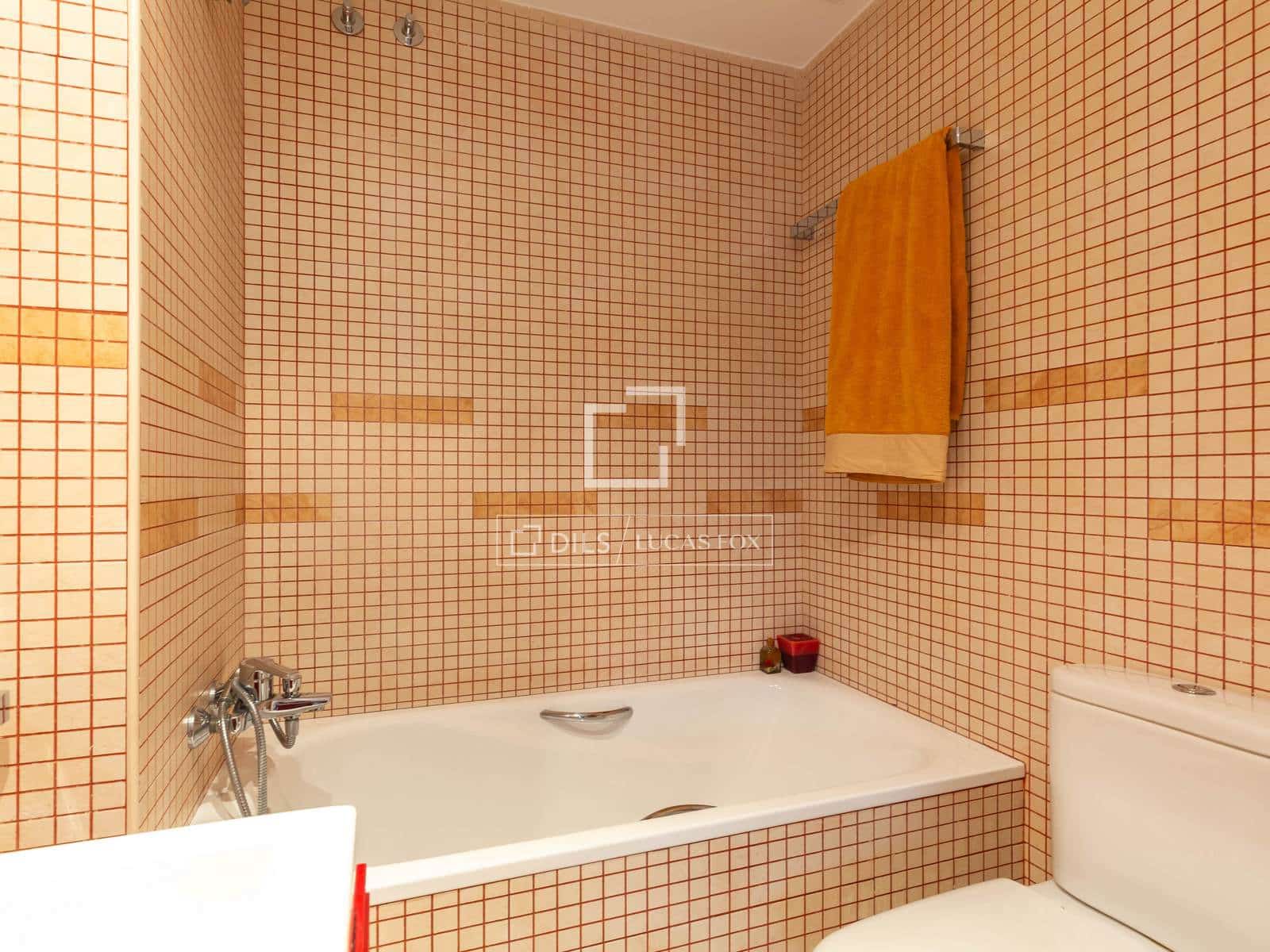 3 sypialnia Apartament na sprzedaż w Sant Just Desvern z garażem - 590 000 € (Ref: 9879679)