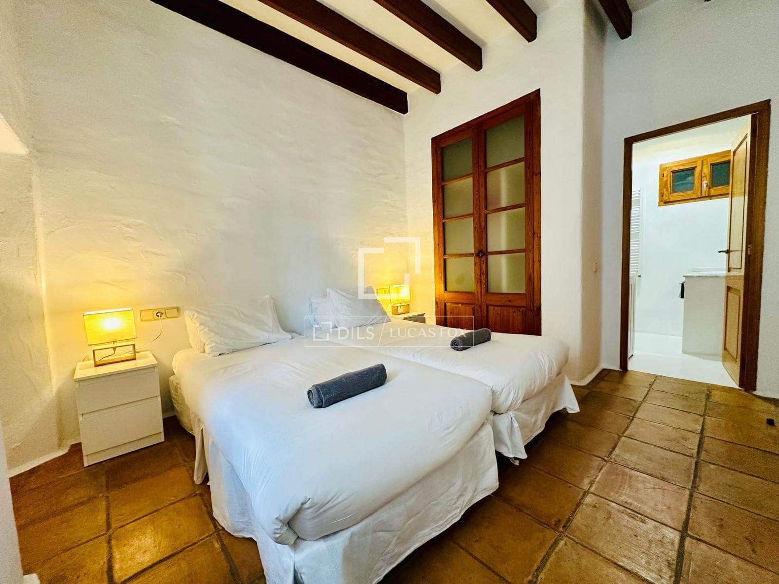 1 bedroom Apartment for rent in Ibiza / Eivissa town - € 2,667 (Ref: 9879680)
