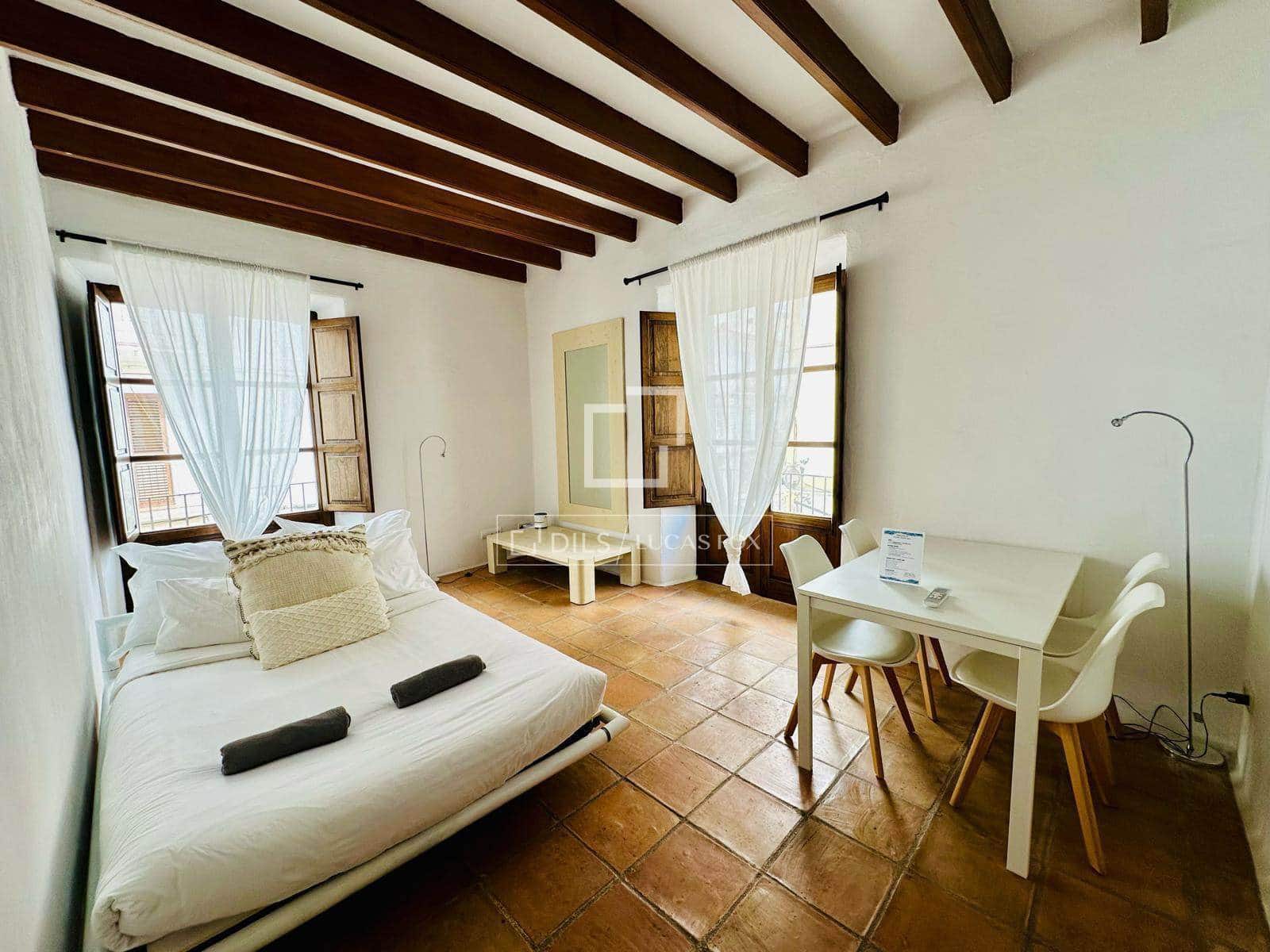 1 bedroom Apartment for rent in Ibiza / Eivissa town - € 2,667 (Ref: 9879680)