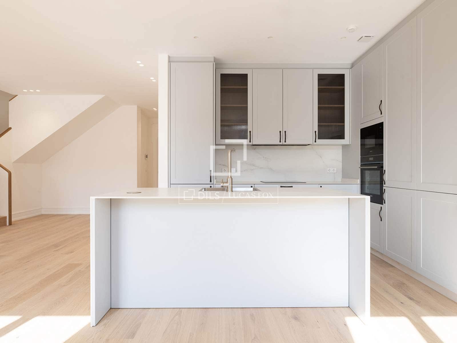 3 slaapkamer Appartement te koop in Vigo - € 1.190.000 (Ref: 9879681)