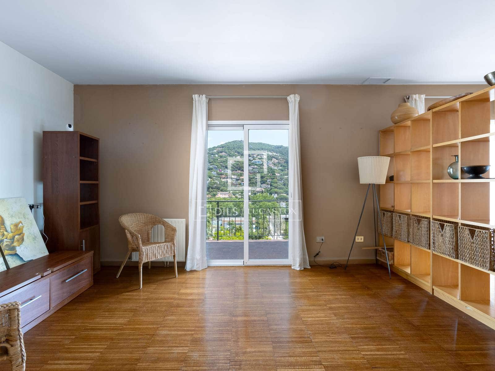 4 soveværelse Villa til salg i Cabrils med garage - € 980.000 (Ref: 9879854)