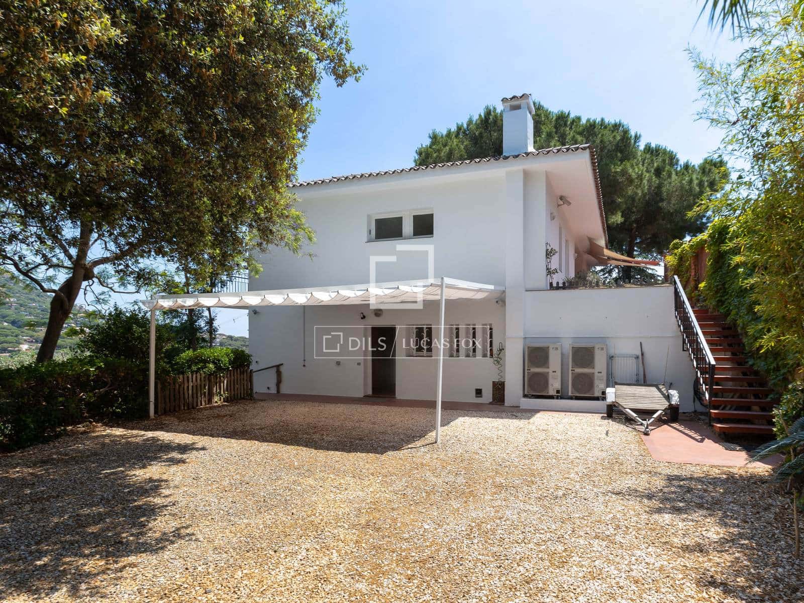 4 soveværelse Villa til salg i Cabrils med garage - € 980.000 (Ref: 9879854)