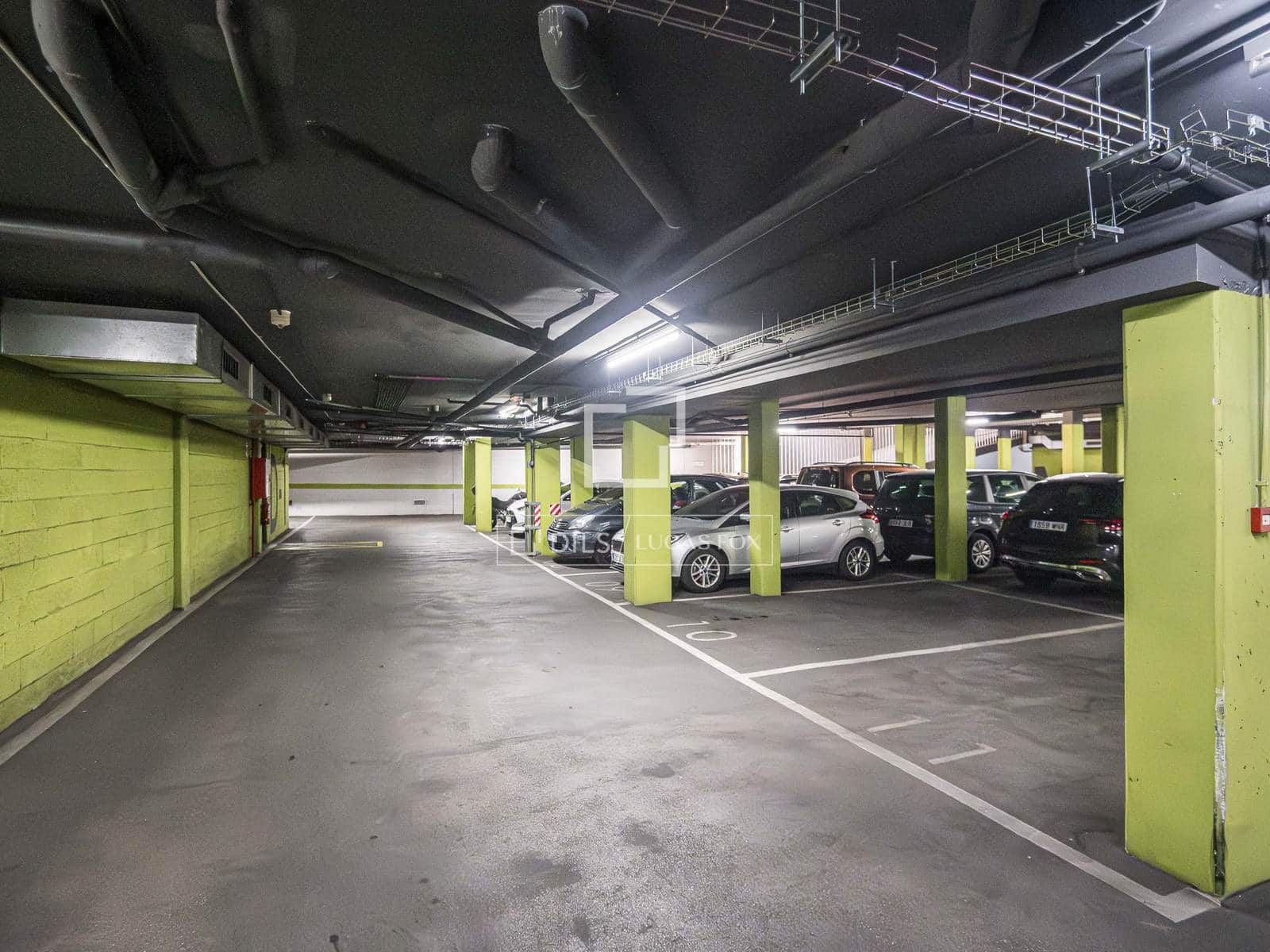3 chambre Appartement à vendre à Sant Cugat del Valles avec garage - 680 000 € (Ref: 9879855)