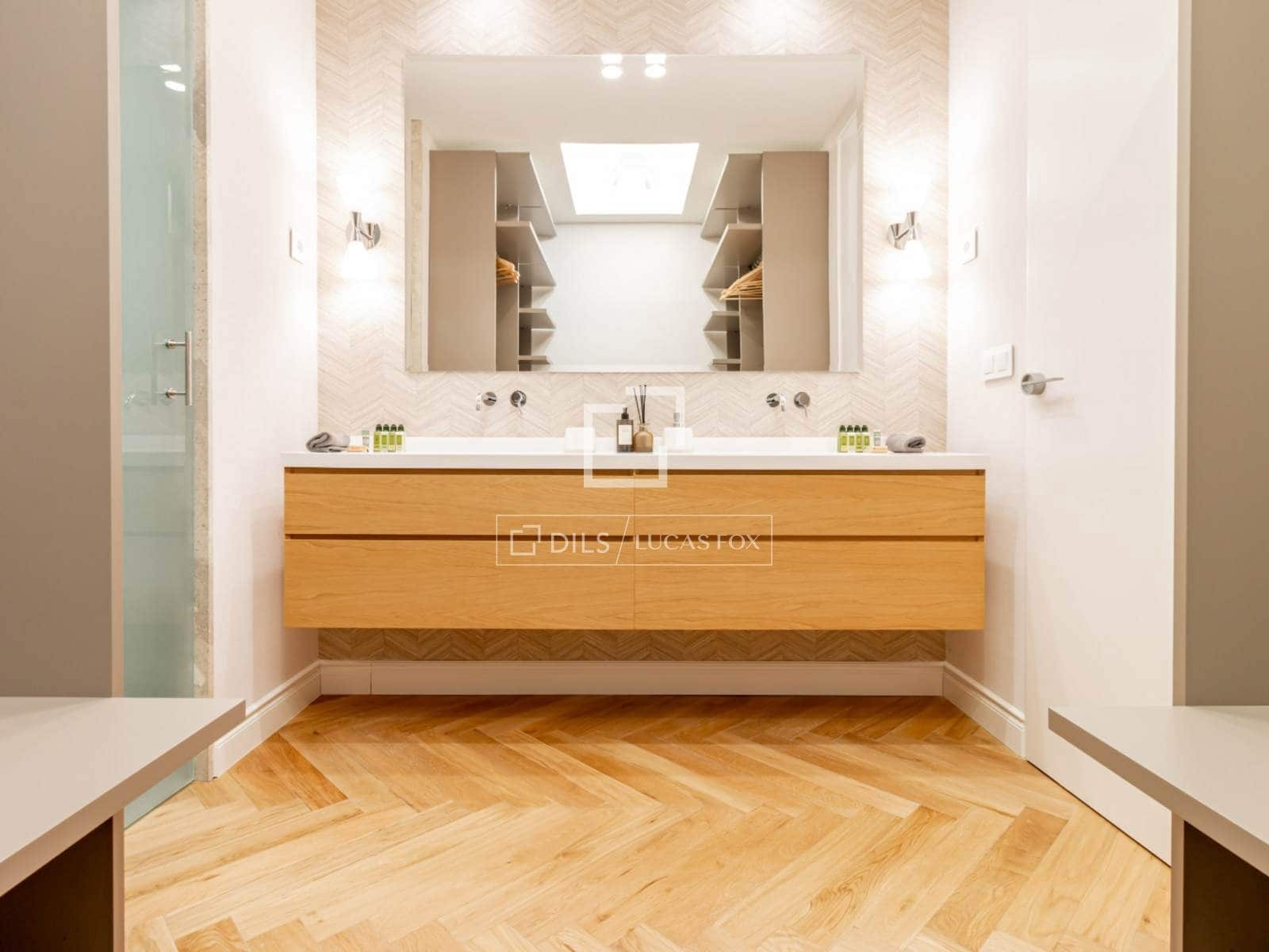 2 soveværelse Lejlighed til leje i Madrid by - € 5.700 (Ref: 9879856)