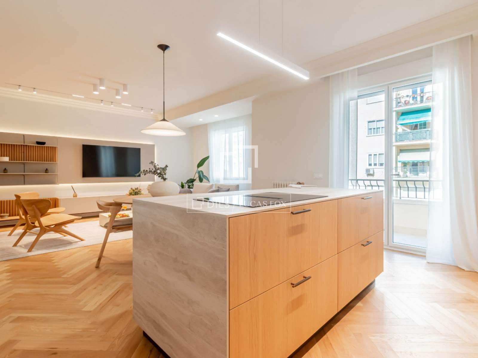 2 soveværelse Lejlighed til leje i Madrid by - € 5.700 (Ref: 9879856)