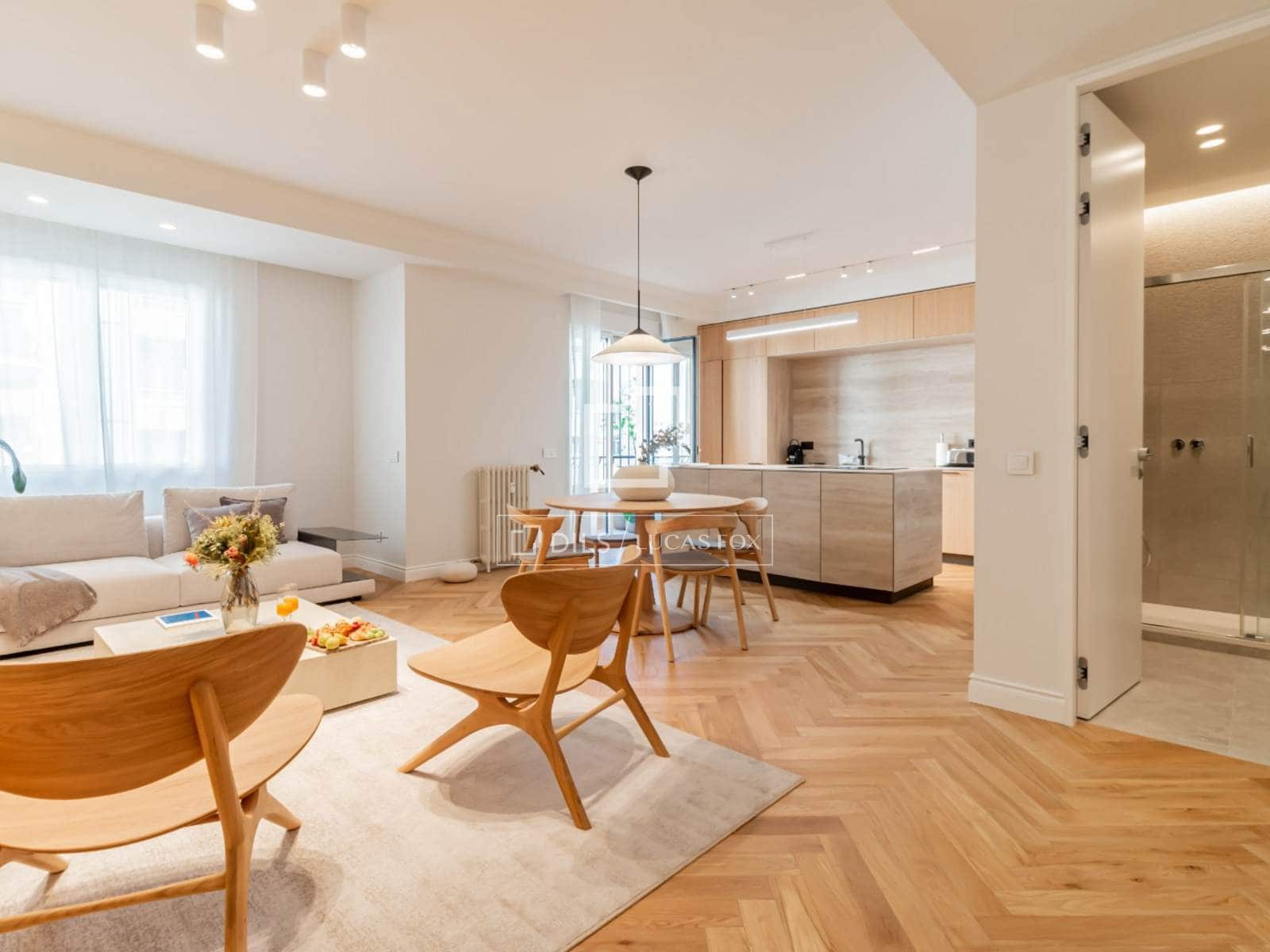 2 soveværelse Lejlighed til leje i Madrid by - € 5.700 (Ref: 9879856)