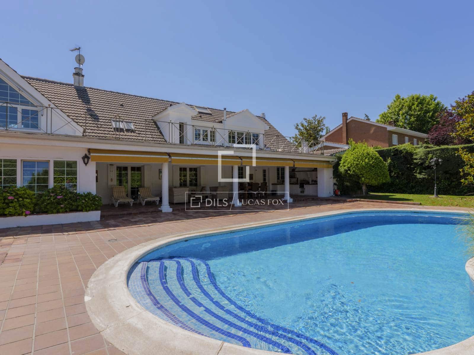 Chalet de 6 habitaciones en Pozuelo de Alarcón en venta con piscina garaje - 2.421.000 € (Ref: 9879857)