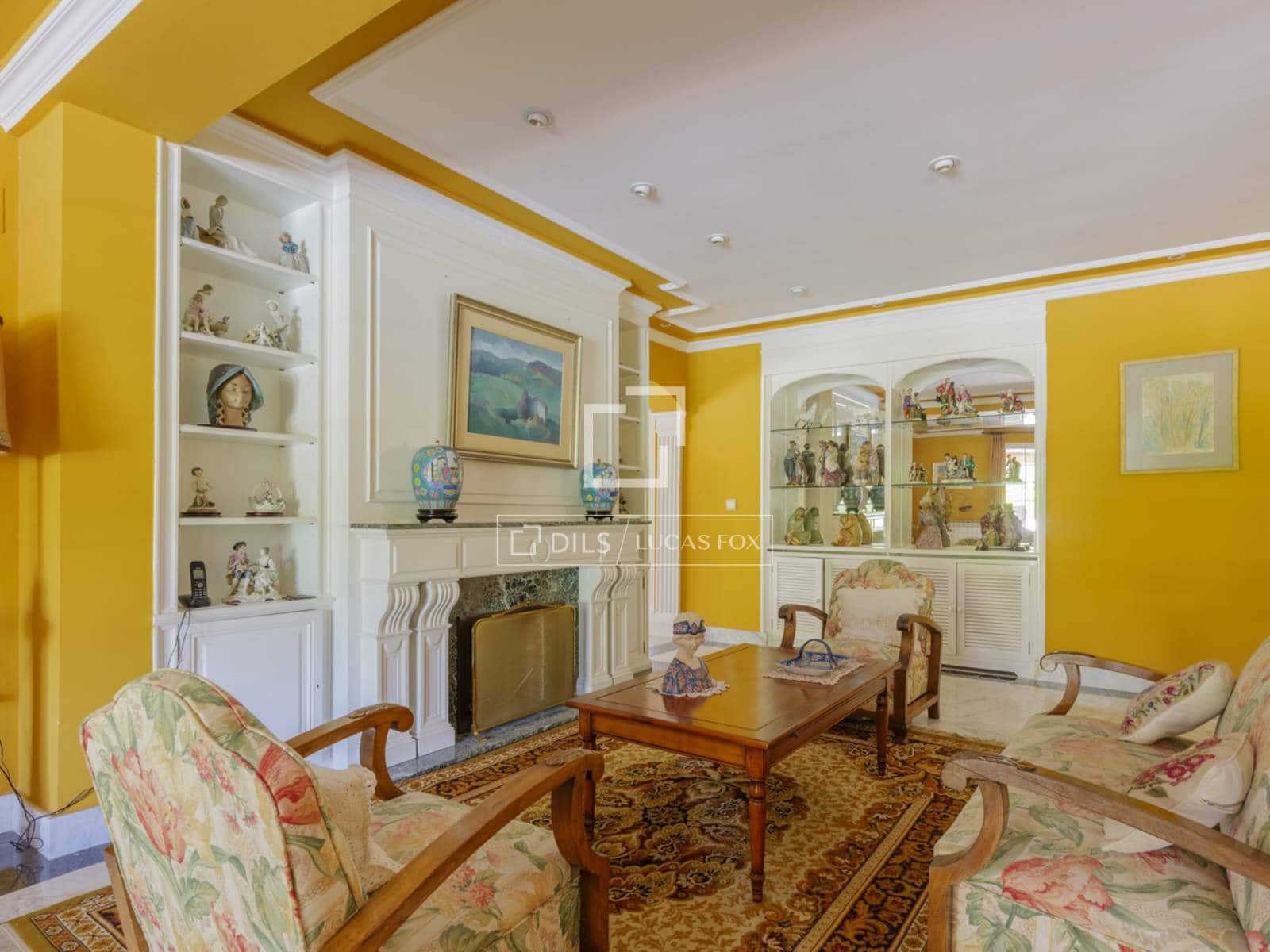 Chalet de 6 habitaciones en Pozuelo de Alarcón en venta con piscina garaje - 2.421.000 € (Ref: 9879857)