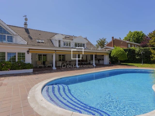 Chalet de 6 habitaciones en Pozuelo de Alarcón en venta con piscina garaje - 2.421.000 € (Ref: 9879857)