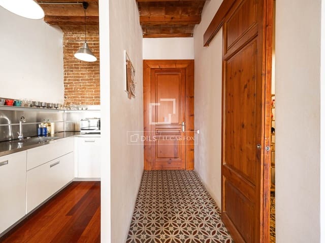 Lejlighed til leje i Barcelona by - € 1.800 (Ref: 9879998)