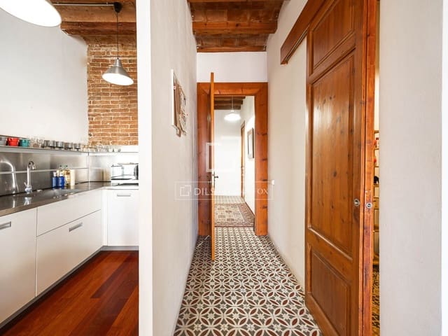 Lejlighed til leje i Barcelona by - € 1.800 (Ref: 9879998)