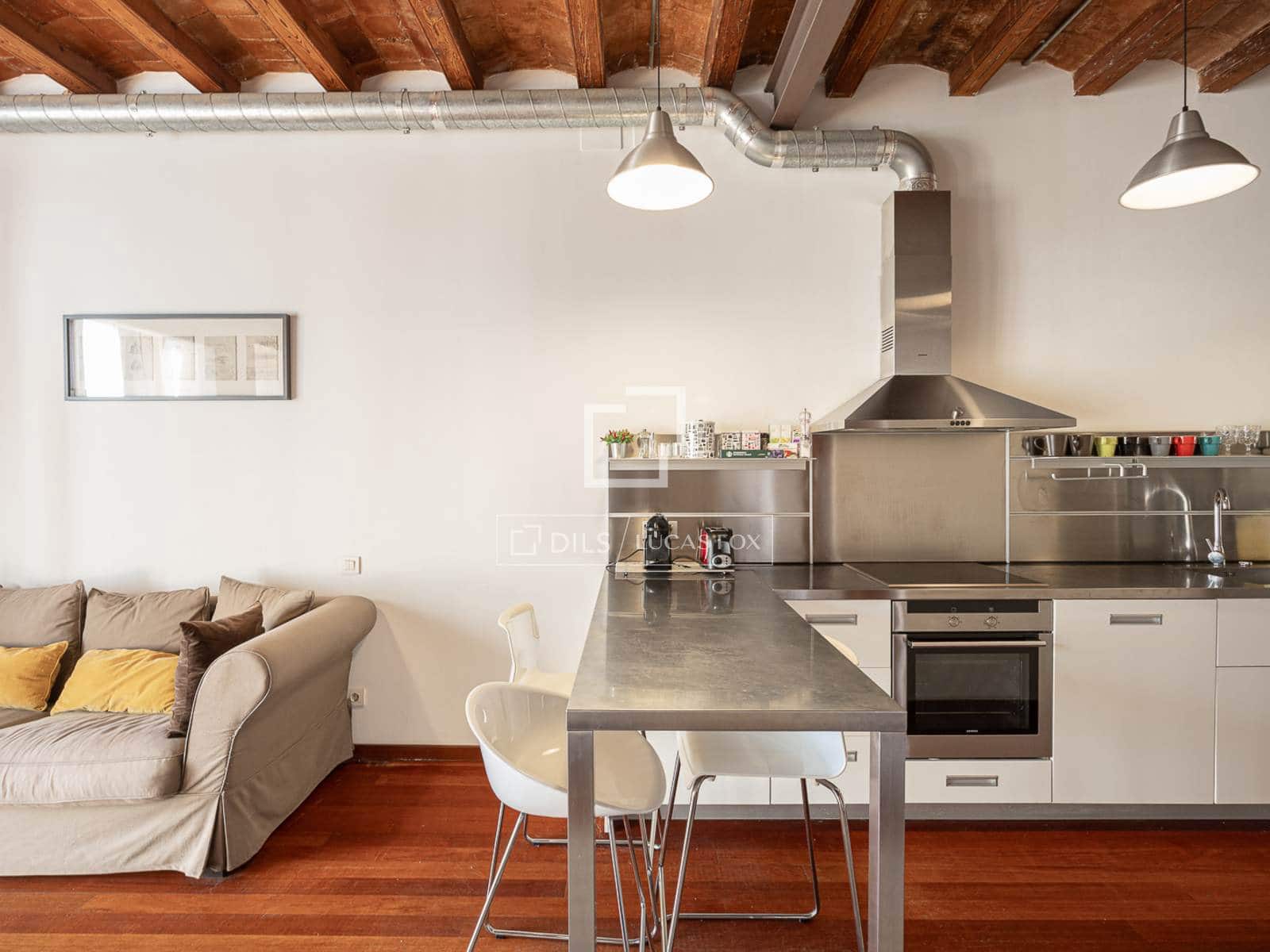 Lägenhet att hyra i Barcelona stad - 1 800 € (Ref: 9879998)