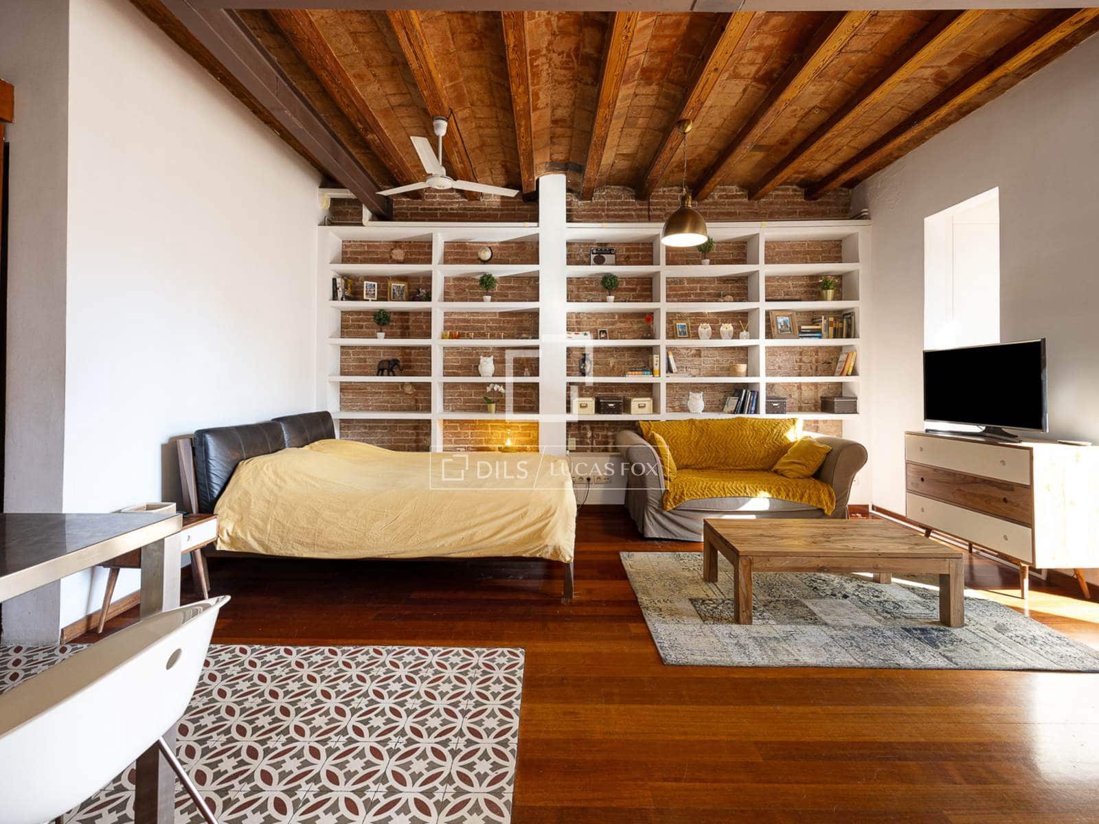 Lägenhet att hyra i Barcelona stad - 1 800 € (Ref: 9879998)