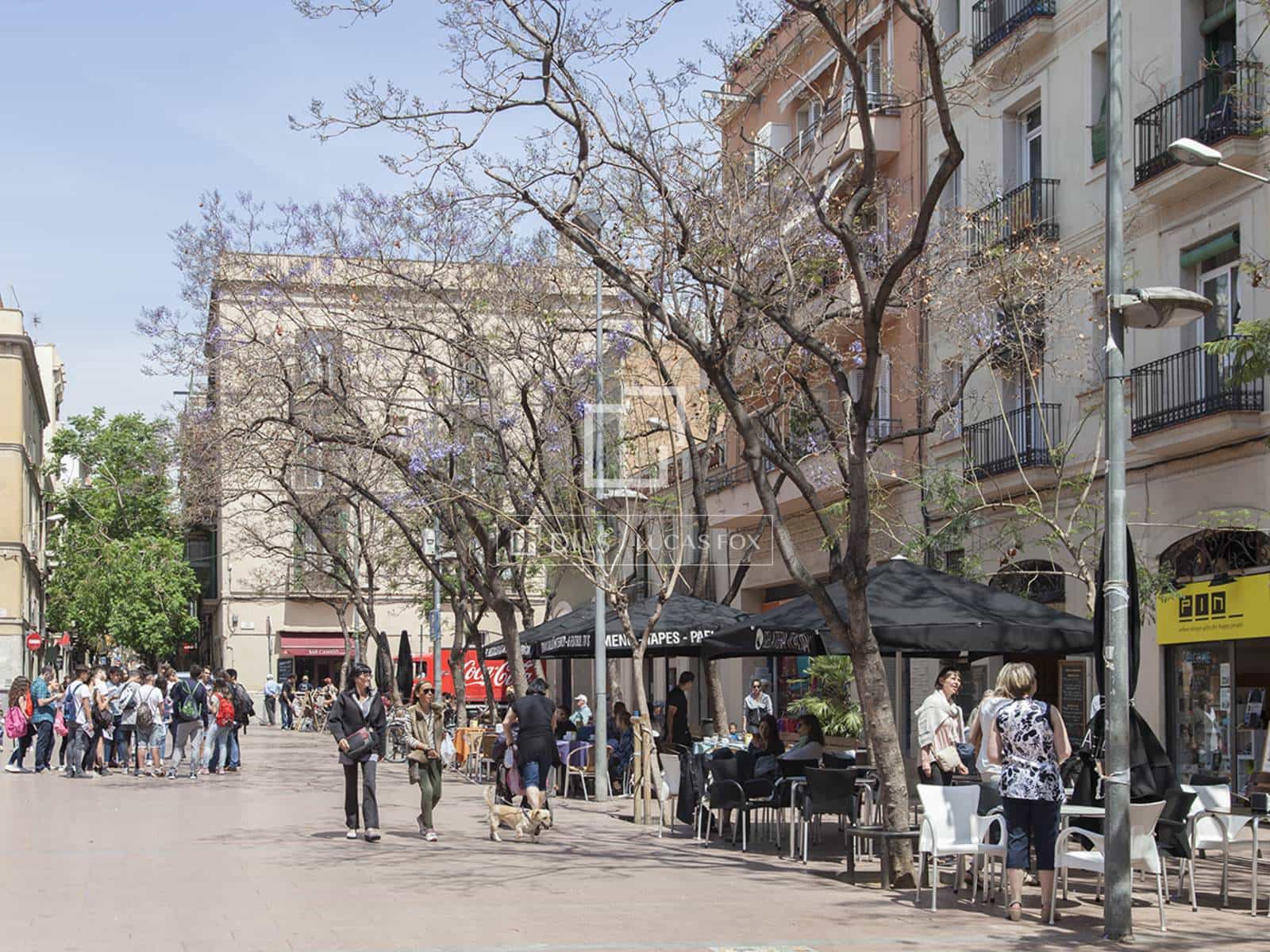 Lägenhet att hyra i Barcelona stad - 1 800 € (Ref: 9879998)