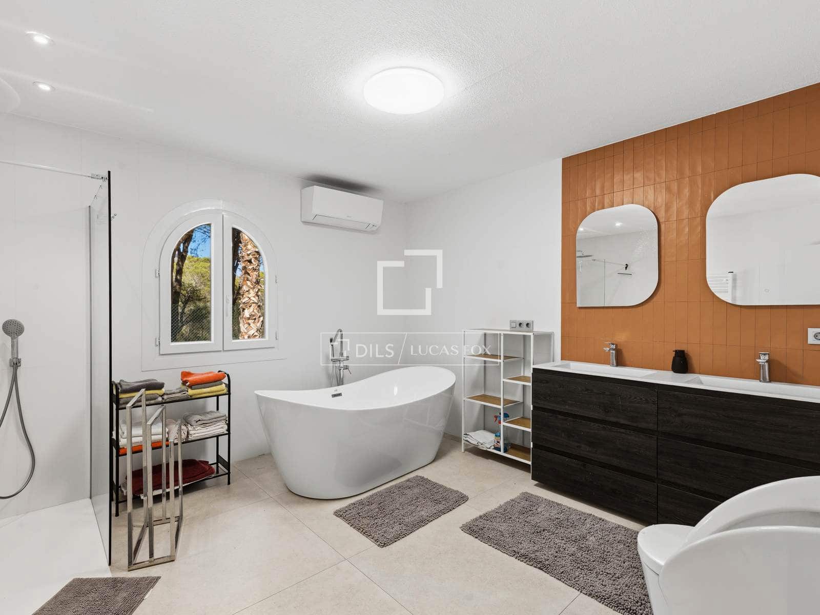 5 quarto Moradia para venda em Altea la Vella com piscina garagem - 1 800 000 € (Ref: 9880290)