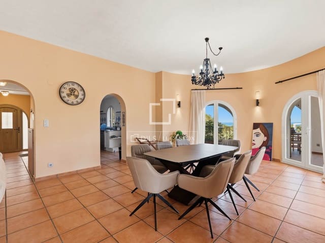 5 quarto Moradia para venda em Altea la Vella, Altea com piscina garagem - 1 800 000 € (Ref: 9880290)