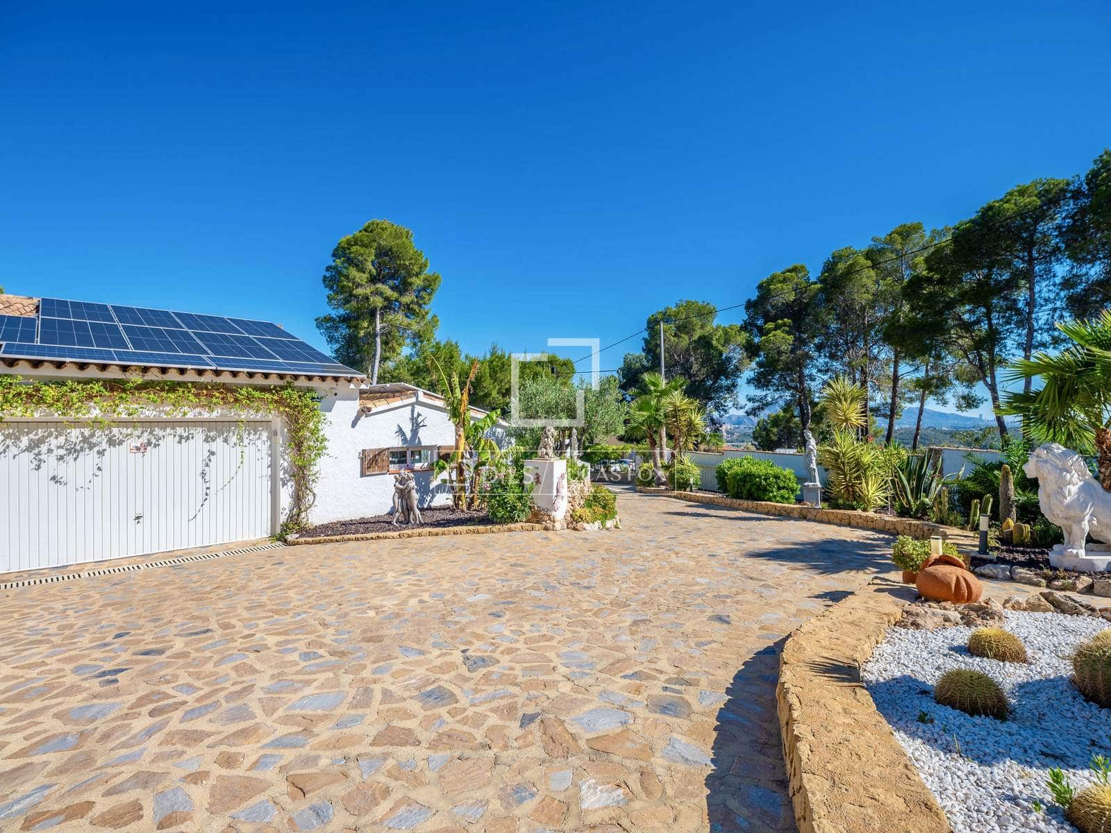 5 quarto Moradia para venda em Altea la Vella com piscina garagem - 1 800 000 € (Ref: 9880290)