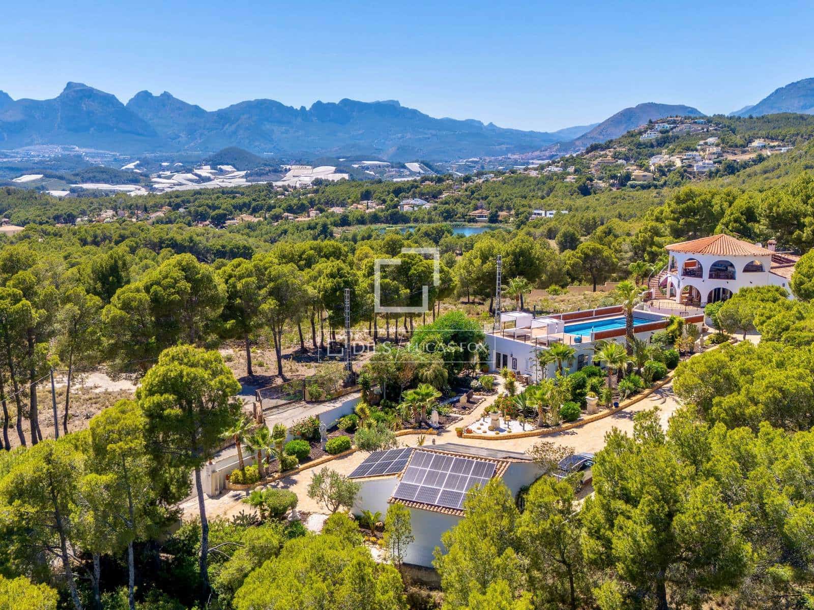 5 quarto Moradia para venda em Altea la Vella com piscina garagem - 1 800 000 € (Ref: 9880290)