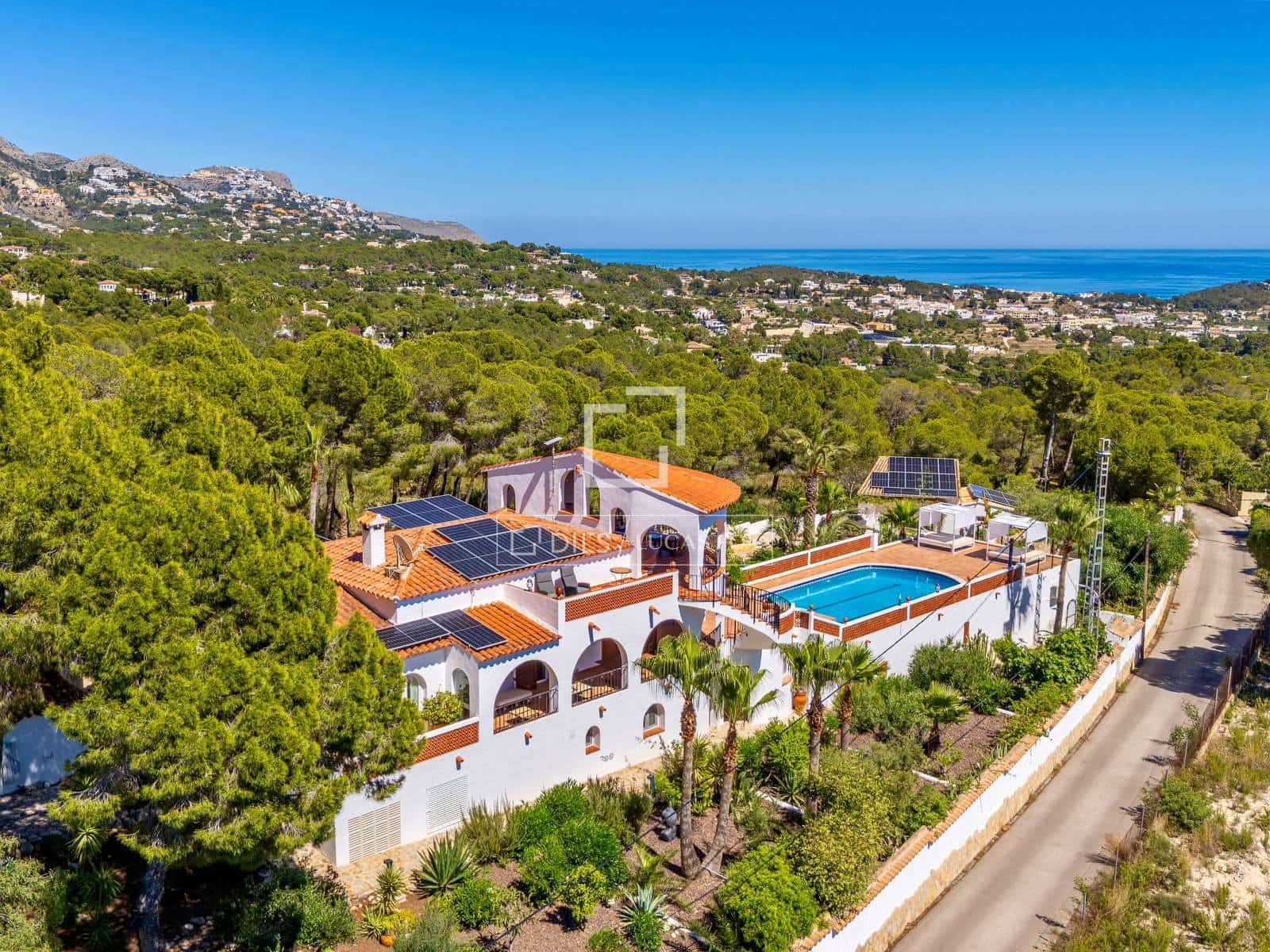 5 quarto Moradia para venda em Altea la Vella com piscina garagem - 1 800 000 € (Ref: 9880290)