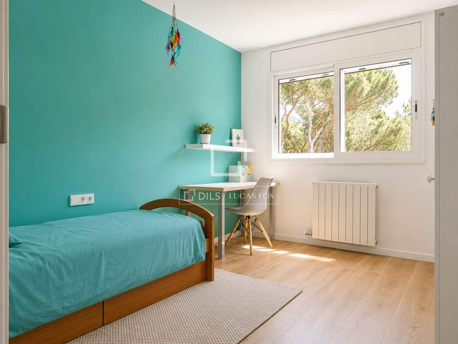 4 soverom Villa til leie i Gava med svømmebasseng garasje - € 6 200 (Ref: 9880291)