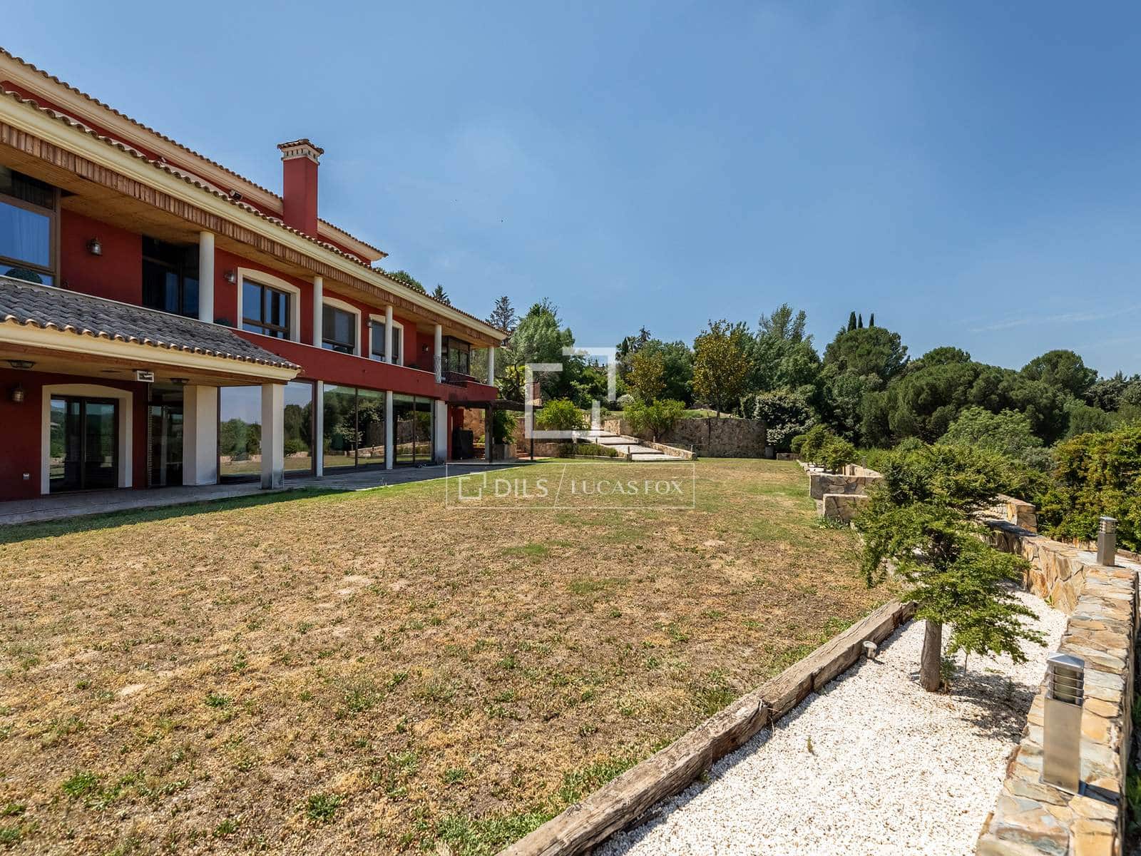 6 soverom Villa til salgs i Las Rozas de Madrid med svømmebasseng garasje - € 3 400 000 (Ref: 9880292)
