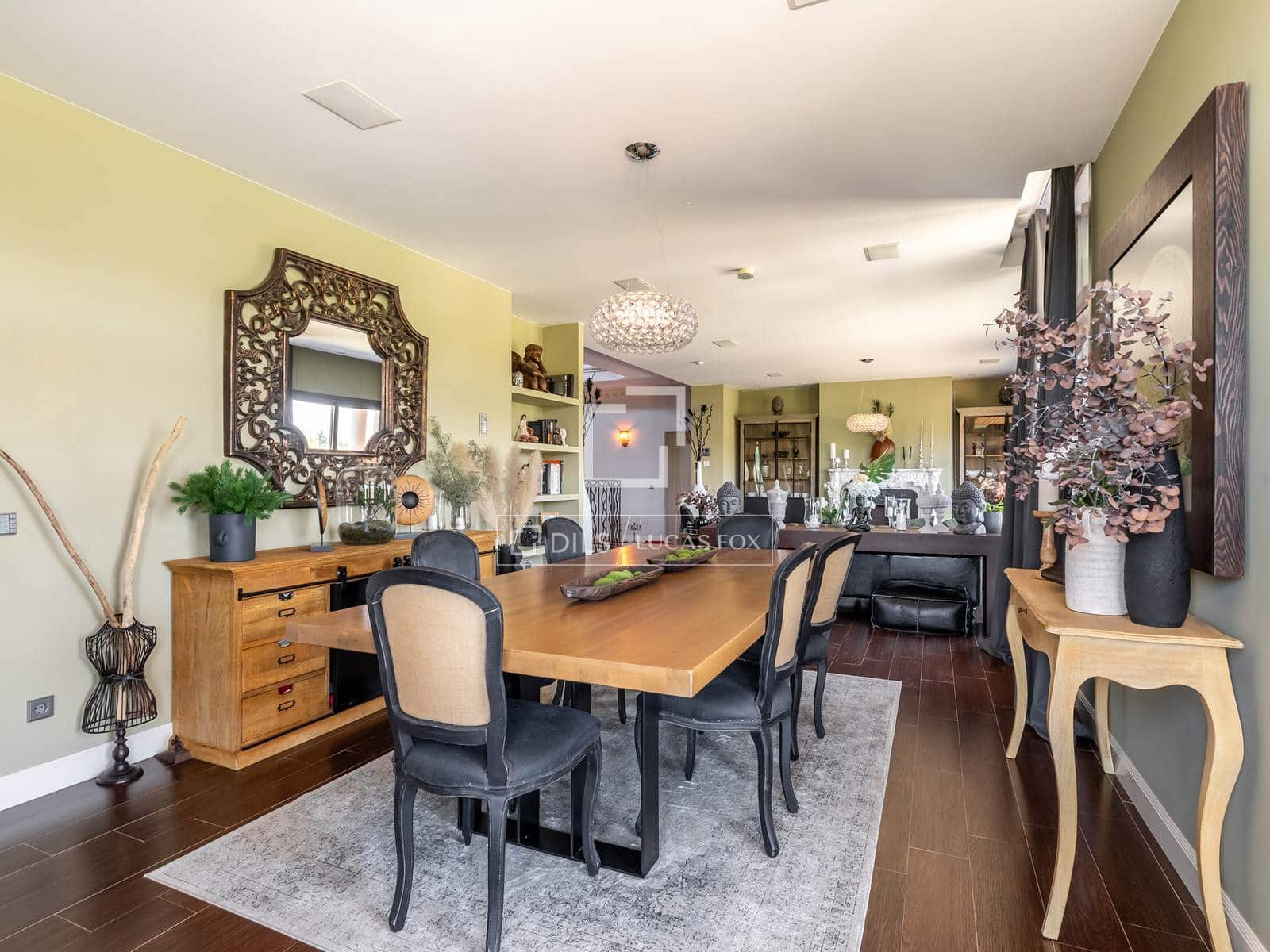 6 soverom Villa til salgs i Las Rozas de Madrid med svømmebasseng garasje - € 3 400 000 (Ref: 9880292)