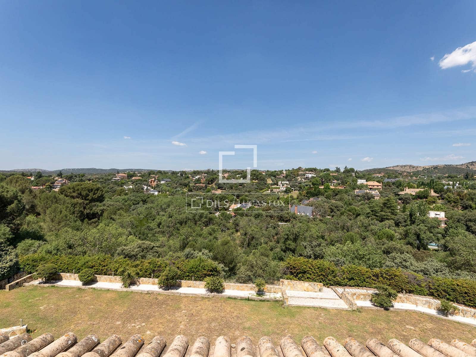 6 soverom Villa til salgs i Las Rozas de Madrid med svømmebasseng garasje - € 3 400 000 (Ref: 9880292)