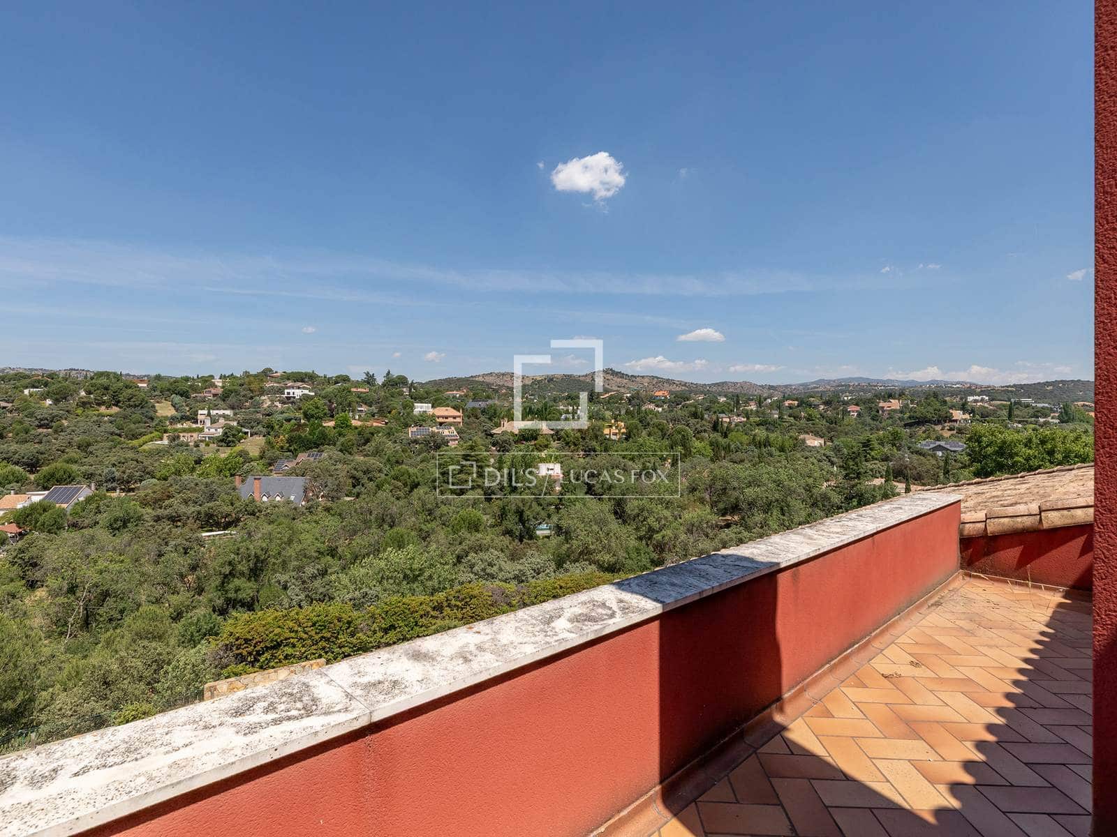 6 soverom Villa til salgs i Las Rozas de Madrid med svømmebasseng garasje - € 3 400 000 (Ref: 9880292)