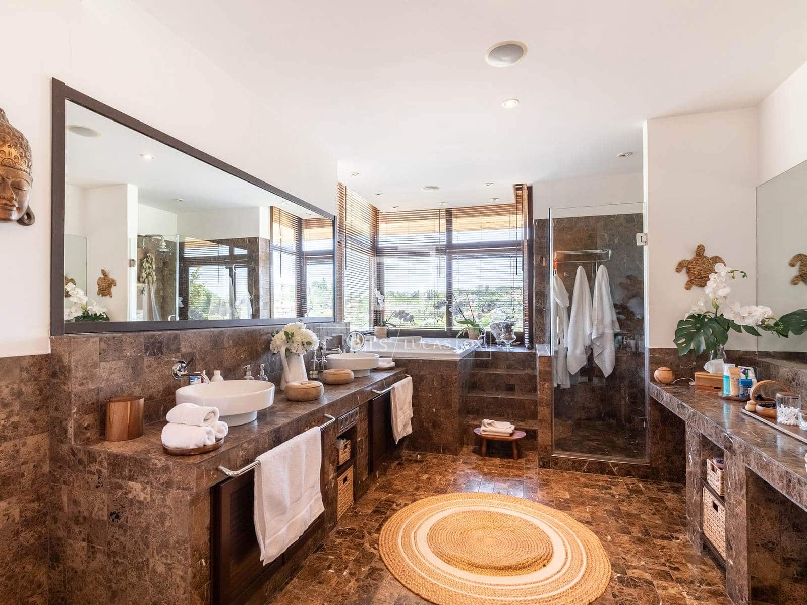 6 soverom Villa til salgs i Las Rozas de Madrid med svømmebasseng garasje - € 3 400 000 (Ref: 9880292)