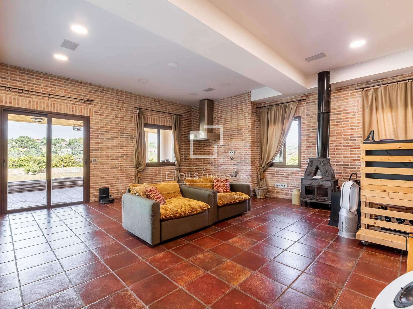 6 soverom Villa til salgs i Las Rozas de Madrid med svømmebasseng garasje - € 3 400 000 (Ref: 9880292)