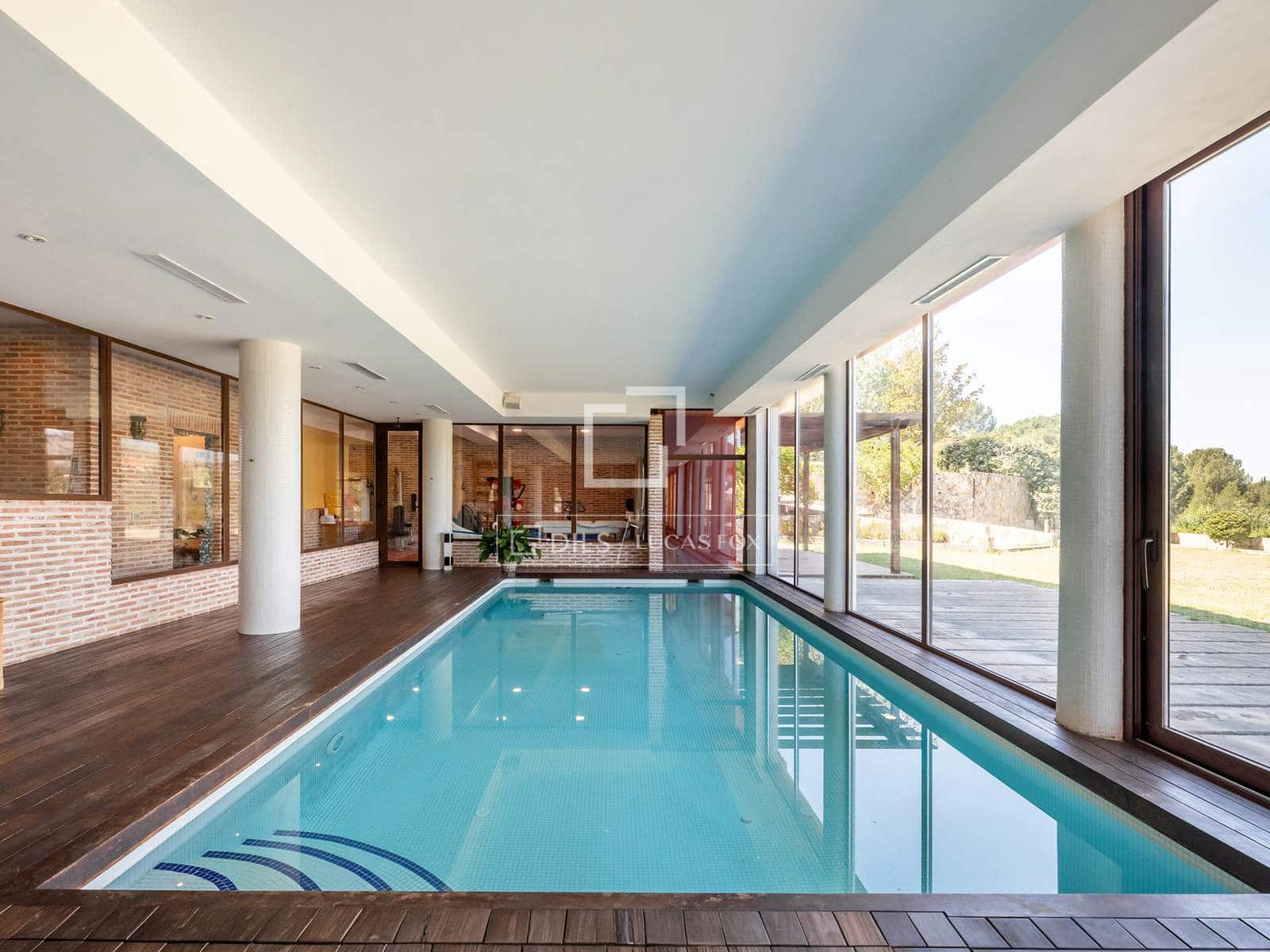 6 soverom Villa til salgs i Las Rozas de Madrid med svømmebasseng garasje - € 3 400 000 (Ref: 9880292)