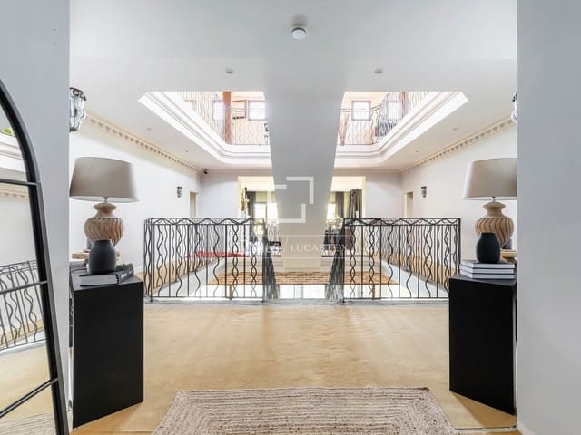 6 soverom Villa til salgs i Las Rozas de Madrid med svømmebasseng garasje - € 3 400 000 (Ref: 9880292)