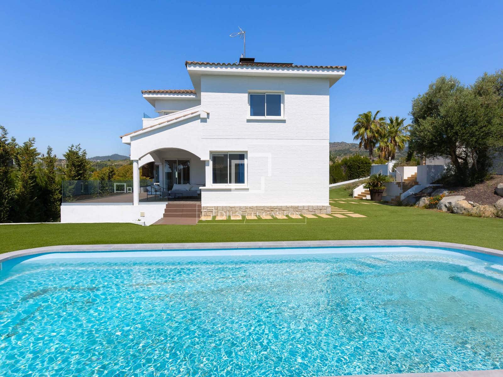 6 soveværelse Villa til salg i Alella med swimmingpool garage - € 1.750.000 (Ref: 9882186)