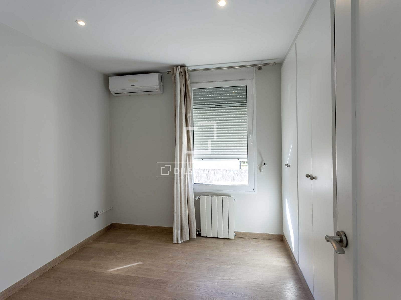 3 sypialnia Willa do wynajęcia w L'Eliana z basenem garażem - 3 500 € (Ref: 9882578)