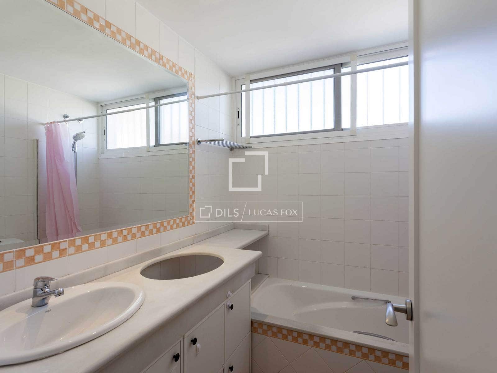 3 sypialnia Willa do wynajęcia w L'Eliana z basenem garażem - 3 500 € (Ref: 9882578)